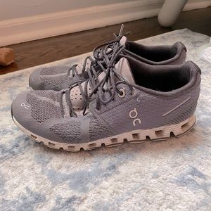 On Cloud Running Shoe Shark/Pebble